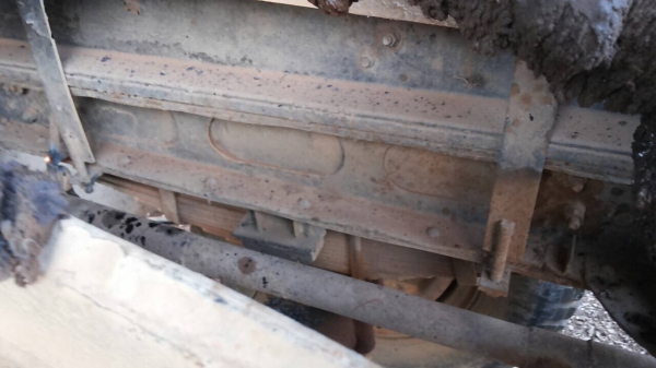 ISUZU TX 145 HP 6BB1 รถหัวยาวหกล้อดั๊มพ์ ทะเบียนภาษีเต็ม พวงมาลัยเพาเวอร์ หัวเก๋งประตูเหล็ก ภายในมีแอร์ครบ กระบะดั๊มพ์เหล็ก 6 ตันความยาว 3.80 เมตรสภาพดีพร้อมบรรทุกพร้อมใช้งานได้เลย ช่วงล่างใหญ่ชุดเฟืองท้ายของสิบล้อมิตซูบิชิ FUSO ยาง 9.00 ขอบ 20 สภาพดีประม