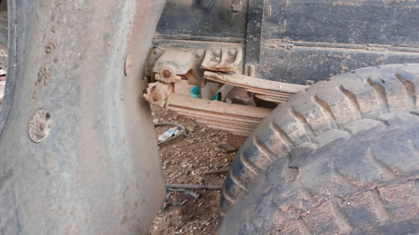 ISUZU TX 145 HP 6BB1 รถหัวยาวหกล้อดั๊มพ์ ทะเบียนภาษีเต็ม พวงมาลัยเพาเวอร์ หัวเก๋งประตูเหล็ก ภายในมีแอร์ครบ กระบะดั๊มพ์เหล็ก 6 ตันความยาว 3.80 เมตรสภาพดีพร้อมบรรทุกพร้อมใช้งานได้เลย ช่วงล่างใหญ่ชุดเฟืองท้ายของสิบล้อมิตซูบิชิ FUSO ยาง 9.00 ขอบ 20 สภาพดีประม