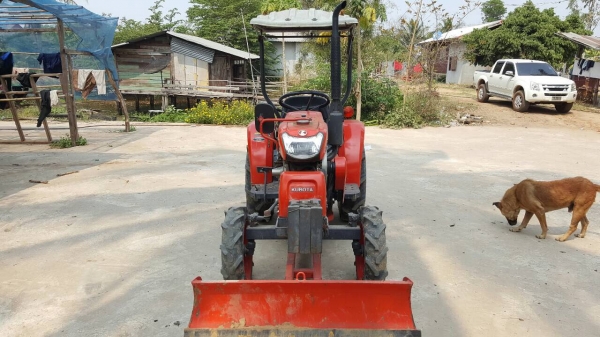 ขาย รถไถ KUBOTA KRT 140 เอกสารเล่มทะเบียนครบ อุปกรณ์มีผานดันหน้า และผาน 3