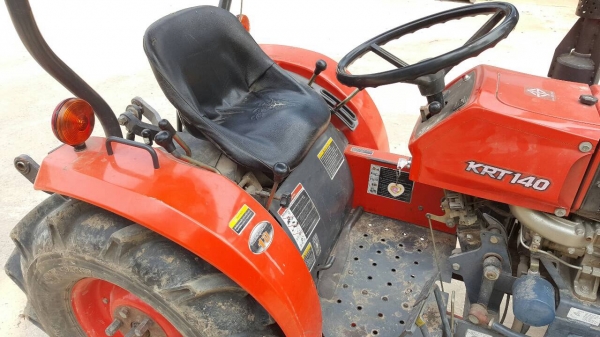 ขาย รถไถ KUBOTA KRT 140 เอกสารเล่มทะเบียนครบ อุปกรณ์มีผานดันหน้า และผาน 3