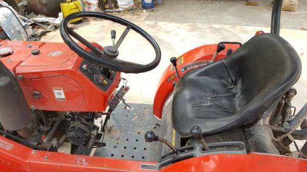 ขาย รถไถ KUBOTA KRT 140 เอกสารเล่มทะเบียนครบ อุปกรณ์มีผานดันหน้า และผาน 3