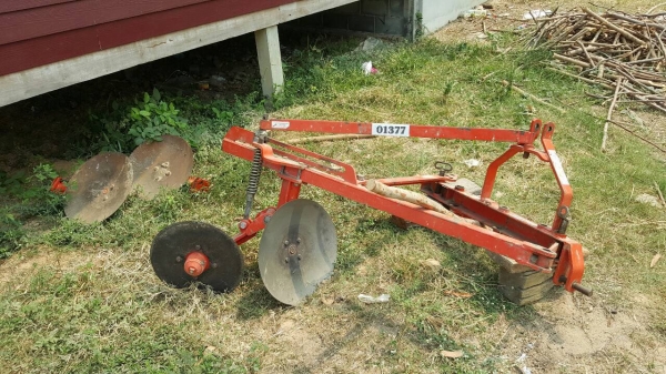 ขาย รถไถ KUBOTA KRT 140 เอกสารเล่มทะเบียนครบ อุปกรณ์มีผานดันหน้า และผาน 3