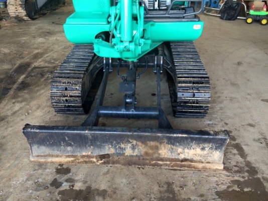 ขายด่วน KOMATSU PC25-7 แทรกเหล็กใหม่ สภาพสวยพร้อมใช้งาน ระบขไว เครื่องสวย ช่วงล่างแน่น รถเก่าญี่ปุ่น 100\% มีใบอินวอยและใบซื้อขาย