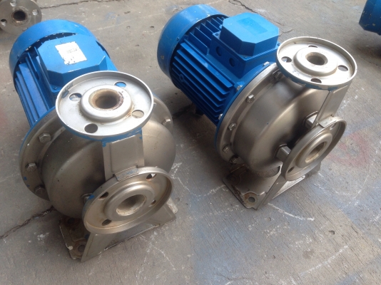 ( เหลือ 1 ตัวครับ )ขายปั้มน้ำหอยโข่งหัวปั้มสแตนเลส Ebara 7.5HP. 380V สภาพดี วิ่งนิ่ม พร้อมใช้งาน มี 2ตัวครับ ( เหลือ 1 ตัวครับ )ขายปั้มน้ำหอยโข่งหัวปั้มสแตนเลส Ebara 7.5HP. 380V สภาพดี วิ่งนิ่ม พร้อมใช้งาน มี 2ตัวครับ