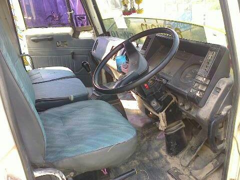 ขายรถดั้ม10ล้อ 2เพลา ร็อกกี้210แรง เครื่องดี แคชซีสวย พาวเวอร์ ทิฟฟี่ ภายในสวย แอร์เย็น เอกสารพร้อมโอน สนใจโทร 090-8588220คุณนะ 093-3258446คุณบิว หรือเข้าดูสินค้าอื่นๆได้ที่ www.truck.in.th/498 หรือเพจFacebook ณรงค์ ซื้อขายรถมือสอง (เว็บไซต์ส่วนตัว) หรือF