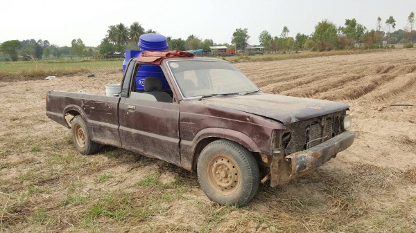 ขายตามสภาพ รถกระบะ FORD เครื่อง ISUZU 90 HP คัสซีมีปะดาม เล่มทะเบียนครบ ขายตามสภาพ รถกระบะ FORD เครื่อง ISUZU 90 HP คัสซีมีปะดาม เล่มทะเบียนครบ