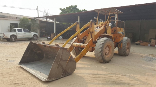 ขาย รถตัก KOBELCO LK300-A เอวอ่อน สภาพพร้อมใช้งาน ต่อแขนเรียบร้อย ราคาคุยกันได้ครับ