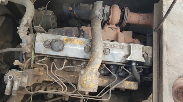 ขาย แบคโฮ KOMATSU PC200-5 คอนโทรลสั้น เอกสารใบอินวอยซ์ เครื่องดี ช่วงล่างเต็ม