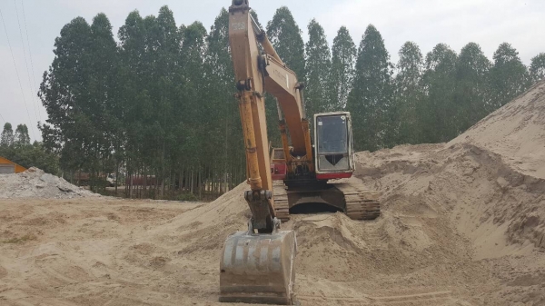ขาย แบคโฮ KOMATSU PC200-5 คอนโทรลสั้น เอกสารใบอินวอยซ์ เครื่องดี ช่วงล่างเต็ม