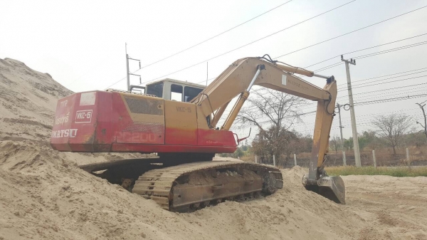 ขาย แบคโฮ KOMATSU PC200-5 คอนโทรลสั้น เอกสารใบอินวอยซ์ เครื่องดี ช่วงล่างเต็ม