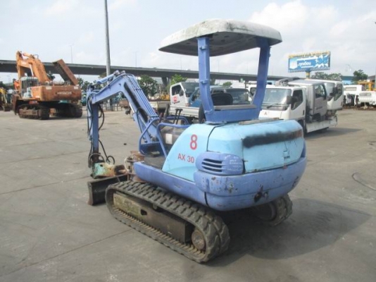 ขายรถขุด Hitachi ex30-2พร้อมบุ้งกี๋และหัวกระแทก ราคา450,000-