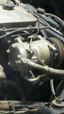 ขายแล้วครับ หกล้อ อีซูซุ NPR150ปี48ดั้มสามมิต5คิว สภาพดีสวยพร้อมใช้ เอกสารใบอินวอย สำเนาขอจดทะเบียนมีครบ รถนำเข้าจดทะเบียนไม่ทัน ราคาเบาๆ 350,000บ ราคานี้ขับส่งถึงบ้าน ครับ