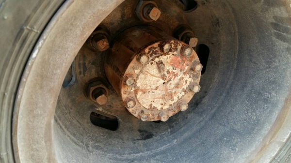 ขายแล้วครับ หกล้อ อีซูซุ NPR150ปี48ดั้มสามมิต5คิว สภาพดีสวยพร้อมใช้ เอกสารใบอินวอย สำเนาขอจดทะเบียนมีครบ รถนำเข้าจดทะเบียนไม่ทัน ราคาเบาๆ 350,000บ ราคานี้ขับส่งถึงบ้าน ครับ