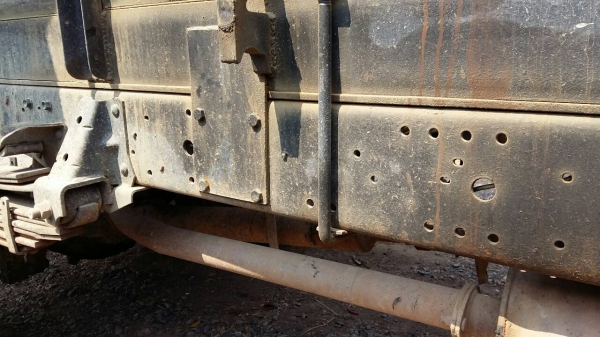 ขายแล้วครับ หกล้อ อีซูซุ NPR150ปี48ดั้มสามมิต5คิว สภาพดีสวยพร้อมใช้ เอกสารใบอินวอย สำเนาขอจดทะเบียนมีครบ รถนำเข้าจดทะเบียนไม่ทัน ราคาเบาๆ 350,000บ ราคานี้ขับส่งถึงบ้าน ครับ