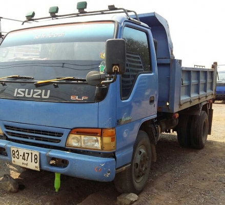 ขายแล้วครับ หกล้อ อีซูซุ NPR150ปี48ดั้มสามมิต5คิว สภาพดีสวยพร้อมใช้ เอกสารใบอินวอย สำเนาขอจดทะเบียนมีครบ รถนำเข้าจดทะเบียนไม่ทัน ราคาเบาๆ 350,000บ ราคานี้ขับส่งถึงบ้าน ครับ