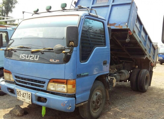 ขายแล้วครับ หกล้อ อีซูซุ NPR150ปี48ดั้มสามมิต5คิว สภาพดีสวยพร้อมใช้ เอกสารใบอินวอย สำเนาขอจดทะเบียนมีครบ รถนำเข้าจดทะเบียนไม่ทัน ราคาเบาๆ 350,000บ ราคานี้ขับส่งถึงบ้าน ครับ