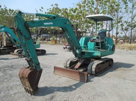ขายรถขุด ยี่ห้อ : KOMATSU  รุ่น : PC20-7 รถเก่านอกแท้ มีเอกสารใบอินวอย  รถไม่เคยผ่านการใช้งานในไทย  สนใจติดต่อ : 099-907-9273 กิ๊ฟ  กมลชนก
