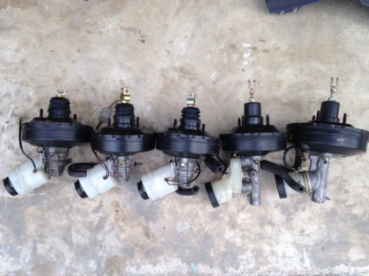 ขายอะไหล่มิร่า mira หลายอย่าง  เครื่องมิร่า เสื้อสูบมิร่า คารบูมิร่า ไดชาต ไดสตาร ช่วงล่าง  ภายนอก  ภายใน โช๊คหน้าแดง โช๊คหน้าสปริงเหลือง คอลโซลลายไม้ หม้อลมเบรคคอสั้น กันชนหน้าคลาสสิค กันชนหน้าmodero กระป๋องฉีดน้ำ พรมตัวนอก ฝาสูบมิร่า