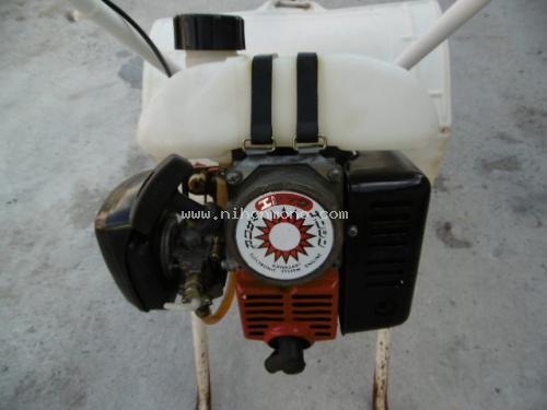 เครื่องกำจัดวัชพืชในร่องข้าว  MARUYAMA   MKC-304  รหัสสินค้า : 80803345  ติดต่อ คุณปัญญา Tel.086-8150487  www.nihonmono.com