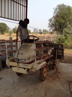 ขายรถดำนายันมาร์5แถว พร้อมเครื่องโรยเม็ด+ลาง ขายรถดำนายันมาร์5แถว พร้อมเครื่องโรยเม็ด+ลาง