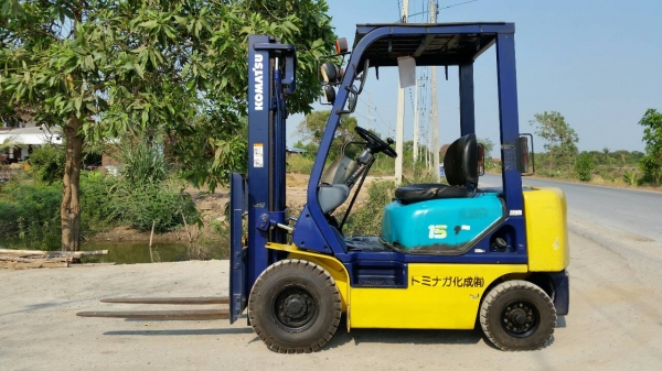 ขายด่วนรถยกKOMATSU FG15-16ยก1.5ตันเสาสูง3เมตรชั่วโม่งทำงานน้อย6200รถนอกเพิ่งนำเข้ามายังไม่เคยใช้งานในเมืองไทยเลย