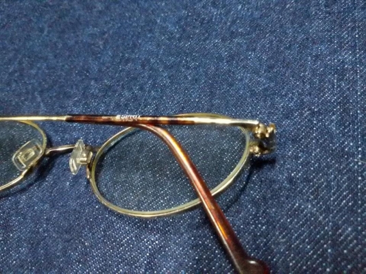 ขายแว่นสายตาESPRIT