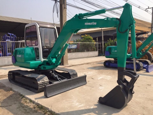 รถขุด KOMATSU PC40-7 มีหัวเก๋ง นำเข้าเอง มือสองญี่ปุ่น