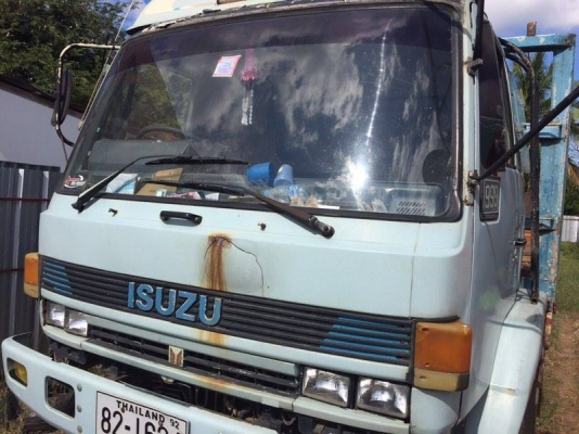 6 ล้อพื้นเรียบยาว 7.20 เมตร ISUZU 165 แรง รถประกอบนอก เล่มพร้อม