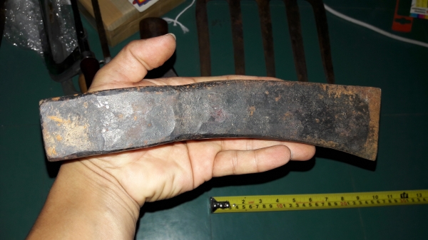 ขายหัวขวานงานเก่าโบราณ