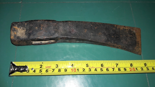 ขายหัวขวานงานเก่าโบราณ