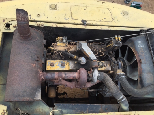 ขาย KOMATSU PC200-6 สภาพสวยพร้อมใช้ ติดต่อได้ คุณอ๊อฟ พิจิตร 086-737-9991