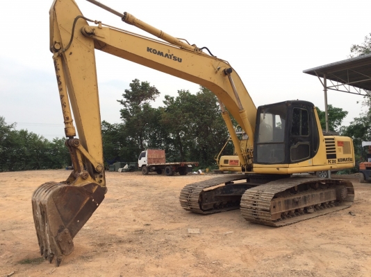 ขาย KOMATSU PC200-6 สภาพสวยพร้อมใช้ ติดต่อได้ คุณอ๊อฟ พิจิตร 086-737-9991 ขาย KOMATSU PC200-6 สภาพสวยพร้อมใช้ ติดต่อได้ คุณอ๊อฟ พิจิตร 086-737-9991