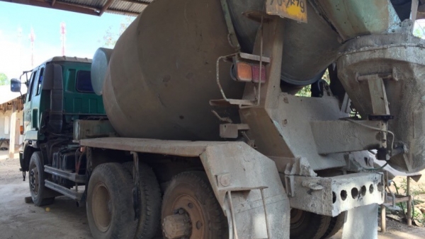 รถโม้ปูนisuzu 5.5คิว สภาพสวยพร้อมใช้ ติดต่อได้ที่คุณ อ๊อฟ พิจิตร 086-737-9991