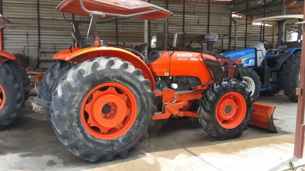 ** ราคา 870,000 ** KUBOTA M9540  รถเดิมทั้งคัน สีเดิม ยางเดิม เครื่องเดิม ไม่เคยทำ รถ 900 ชม.เท่านั้น.. โทร 062 387-4789