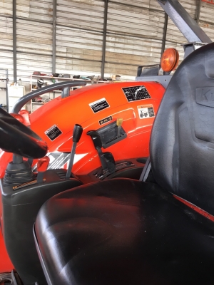 ** ราคา 870,000 ** KUBOTA M9540  รถเดิมทั้งคัน สีเดิม ยางเดิม เครื่องเดิม ไม่เคยทำ รถ 900 ชม.เท่านั้น.. โทร 062 387-4789