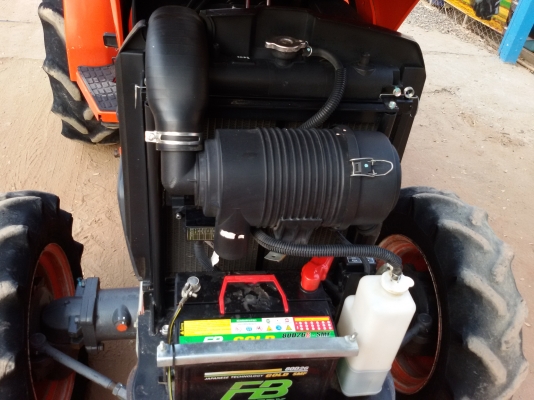 ปัญญาแทรคเตอร์..จัดมาให้ครับ ด่วน!!!คูโบต้า L3008 พร้อมใบมีดคานล่าง พร้อมผานตราช้าง22&times;5 รถไร่สีเดิมๆ จัดส่ง จ.อุทัยธานี