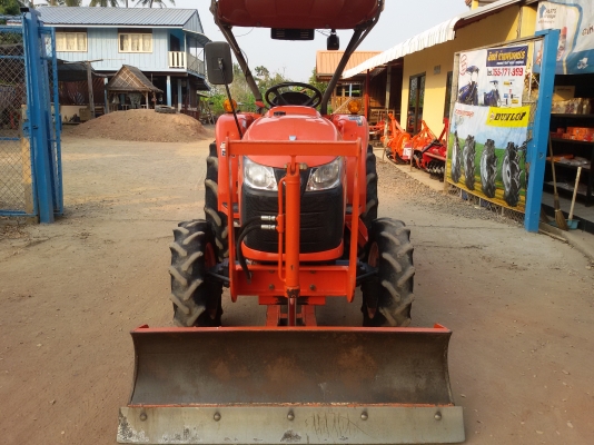 ปัญญาแทรคเตอร์..จัดมาให้ครับ ด่วน!!!คูโบต้า L3008 พร้อมใบมีดคานล่าง พร้อมผานตราช้าง22&times;5 รถไร่สีเดิมๆ จัดส่ง จ.อุทัยธานี