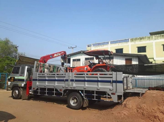 ปัญญาแทรคเตอร์..จัดมาให้ครับ ด่วน!!!คูโบต้า L3008 พร้อมใบมีดคานล่าง พร้อมผานตราช้าง22&times;5 รถไร่สีเดิมๆ จัดส่ง จ.อุทัยธานี