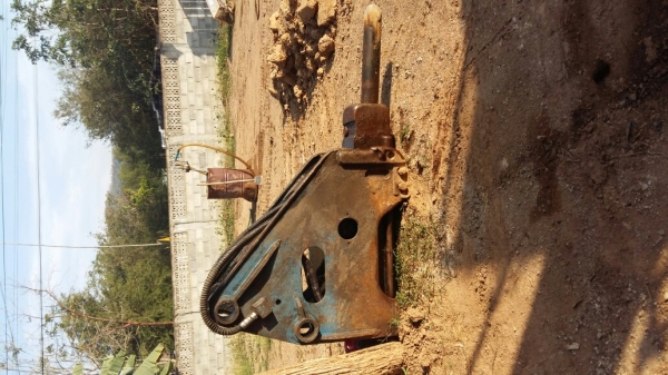 หัวแย็ก ใส่แมคโค 200