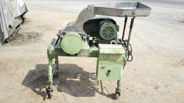 เครื่องบดสับระเอียด HOSOKAWA MICRON JAPAN ห้องบดใบสับเป็นสแตนเลส สภาพใหม่พร้อมใช้งาน.