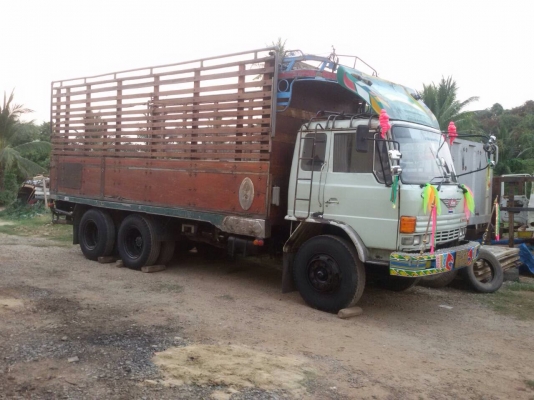 ขายรถบรรทุกสิบล้อ Hino FL187LA เครื่อง Ho7c-185 แรง กระบะไม่ดัมพ์ ปี 33 ทะเบียนพร้อม ขายรถบรรทุกสิบล้อ Hino FL187LA เครื่อง Ho7c-185 แรง กระบะไม่ดัมพ์ ปี 33 ทะเบียนพร้อม