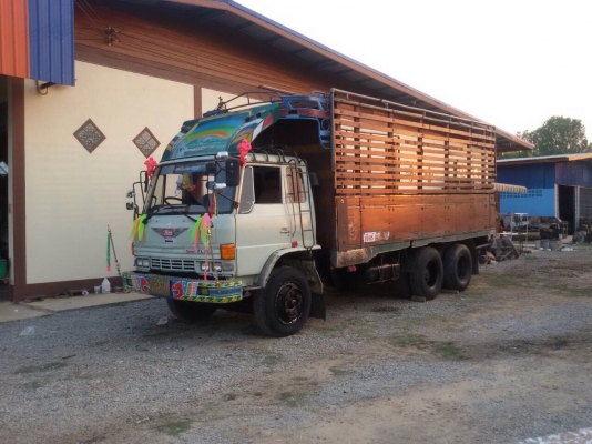 ขายรถบรรทุกสิบล้อ Hino FL187LA เครื่อง Ho7c-185 แรง กระบะไม่ดัมพ์ ปี 33 ทะเบียนพร้อม