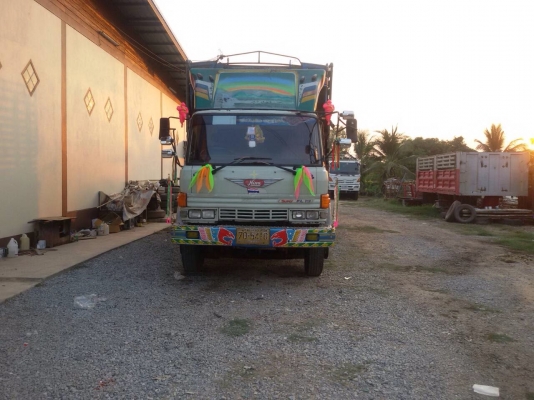 ขายรถบรรทุกสิบล้อ Hino FL187LA เครื่อง Ho7c-185 แรง กระบะไม่ดัมพ์ ปี 33 ทะเบียนพร้อม ขายรถบรรทุกสิบล้อ Hino FL187LA เครื่อง Ho7c-185 แรง กระบะไม่ดัมพ์ ปี 33 ทะเบียนพร้อม