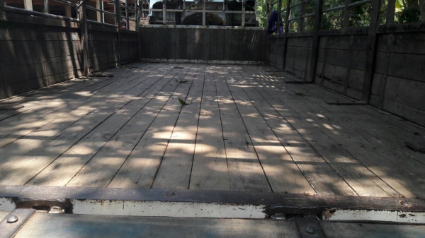 เมก้า  FC9JJ   ยาว 5.50 ม. ปี 51