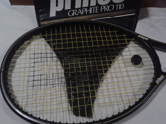 ขายไม้เทนนิสทำจากกราไฟท์ พร้อมซองใส่(ขอบคุณทีมงานt-2h)