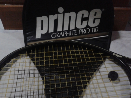 ขายไม้เทนนิสทำจากกราไฟท์ พร้อมซองใส่(ขอบคุณทีมงานt-2h)