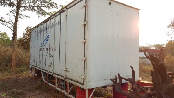 ขาย ตู้แห้ง 10 บาน สภาพสวยพร้อมใช้ ยาว 7.20 เมตร ยกลงจาก HINO FF1J ราคาคุยได้ครับ