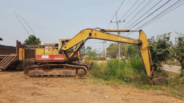 ขาย แบคโฮ KOMATSU PC200-3 คอนโทรลสั้น ช่วงล่างใหม่หมด เครื่องดี ปั้มดี เอวแน่น ทำงานไม่โหลด บูมอาร์มไม่มีดาม ราคาต่อรองได้ครับ