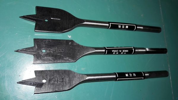 ขายดอกเจาะใบพายตราเพชรชุด3ตัวงานใหม่เก่าเก็บขนาด3/4,7/8,1"