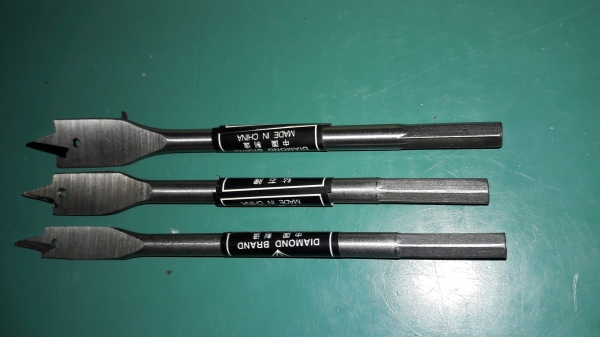 ขายดอกเจาะใบพายตราเพชรงานใหม่เก่าเก็บ ชุด3ขนาด 3/8,1/2,5/8 ขายดอกเจาะใบพายตราเพชรงานใหม่เก่าเก็บ ชุด3ขนาด 3/8,1/2,5/8